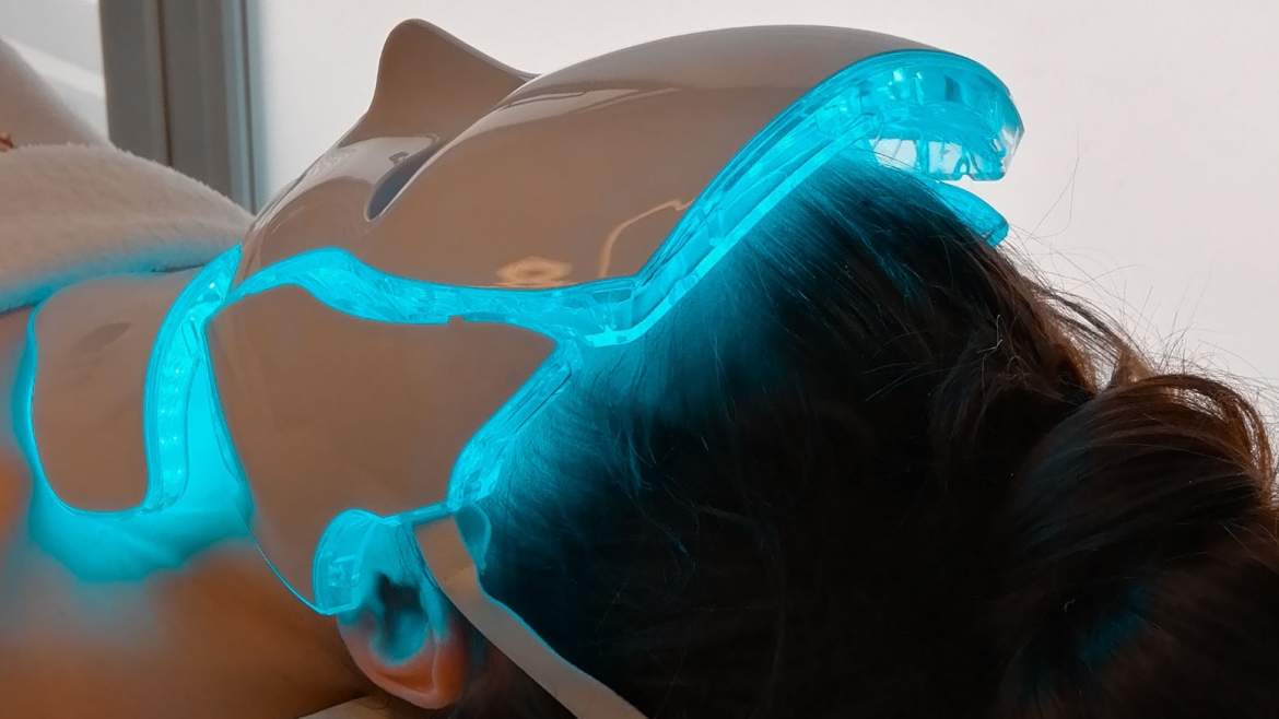 ΦΩΤΟΔΥΝΑΜΙΚΗ ΘΕΡΑΠΕΙΑ; ΔΟΚΙΜΑΣΕ ΤΗ LED MASK!